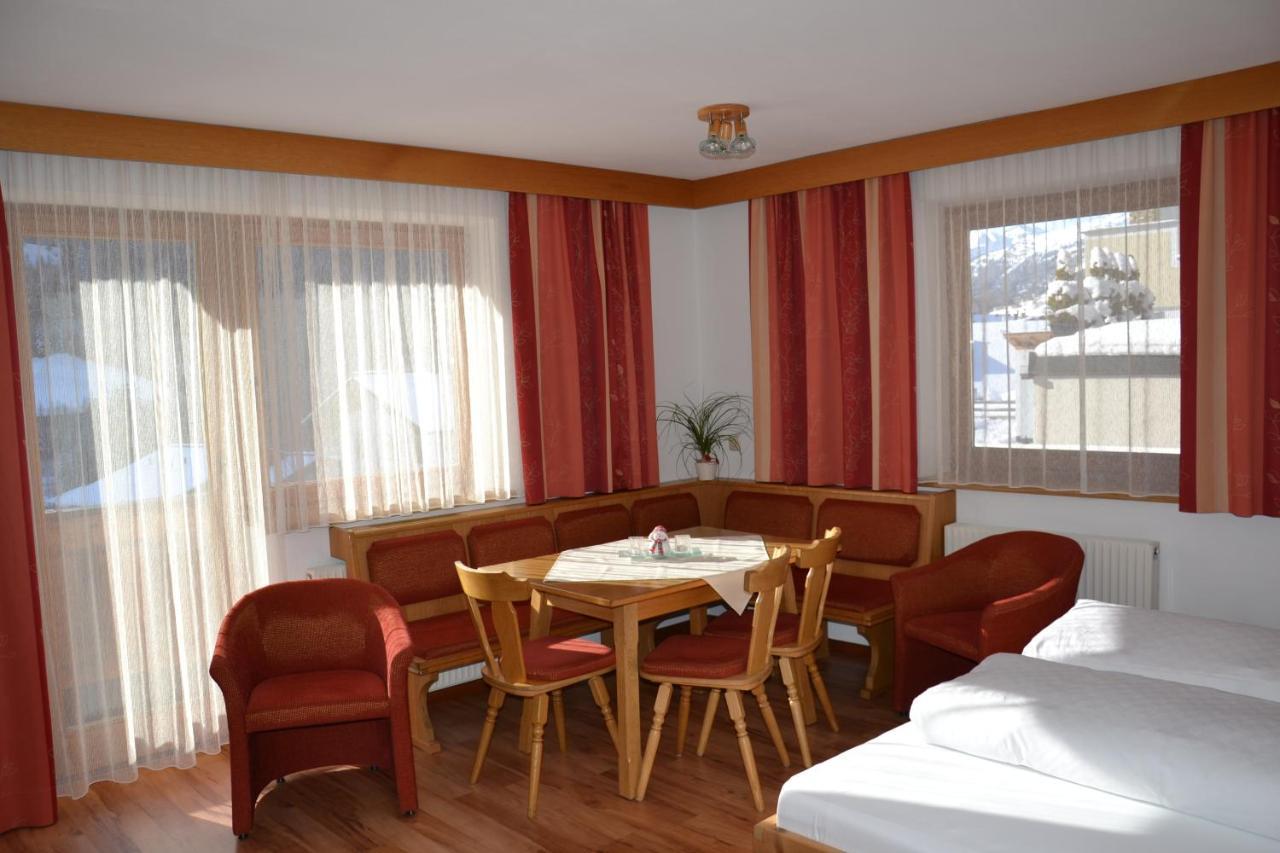 Appartement Ferienhaus Am Eggli à Sankt Anton am Arlberg Chambre photo