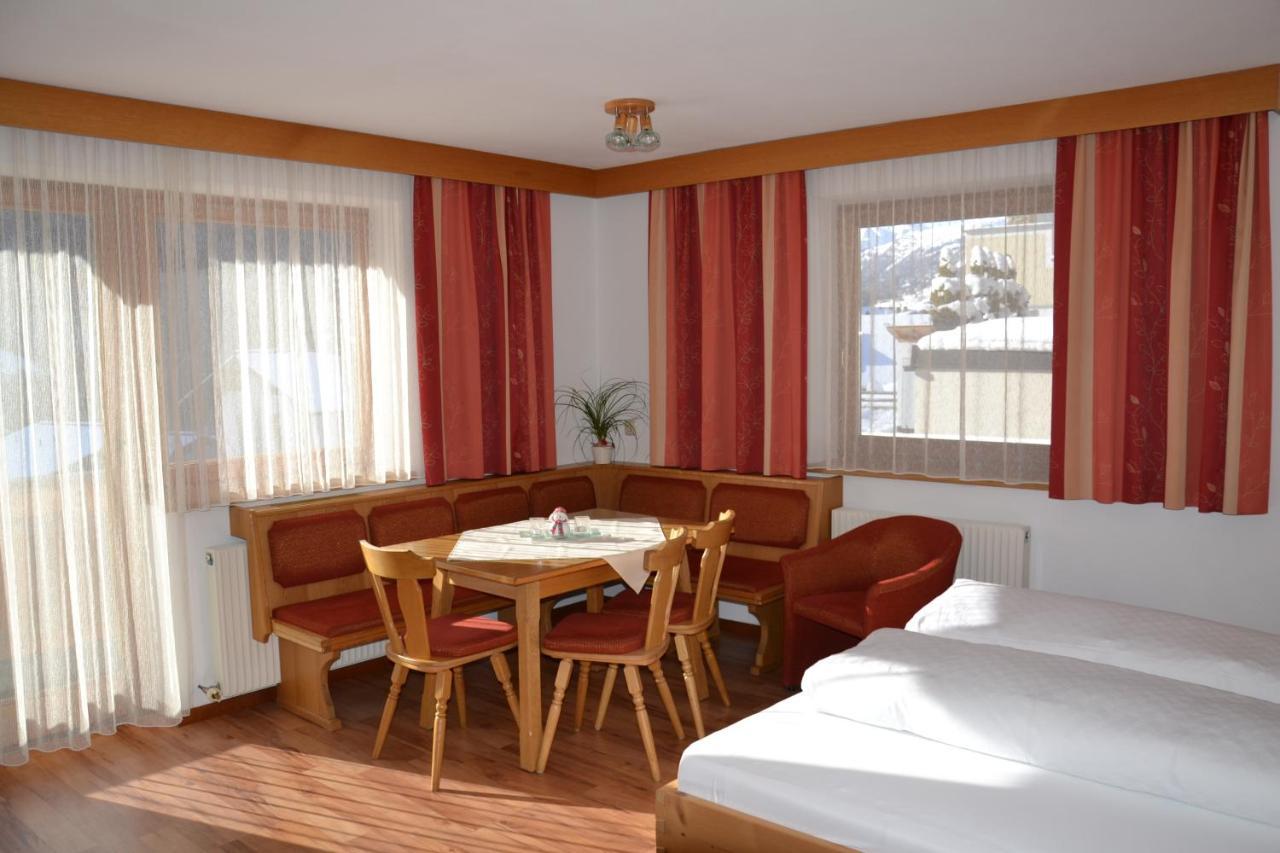 Appartement Ferienhaus Am Eggli à Sankt Anton am Arlberg Chambre photo